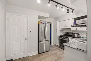 23147 Melville Ave, Hazel Park, MI 48030 - Photo 10