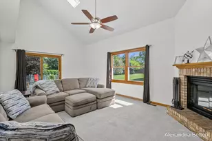 306 Hidden Forest Ln, Battle Creek, MI 49014 - Photo 22