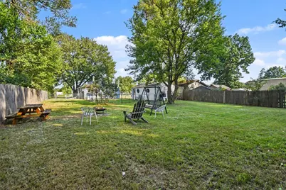 1050 S Crystal Avenue, Benton Harbor, MI 49022 - Photo 16