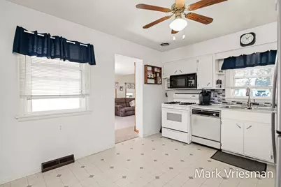 3125 Coolidge Road, Muskegon, MI 49441 - Photo 10