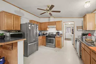 5264 Amy Dr, Coloma, MI 49038 - Photo 10