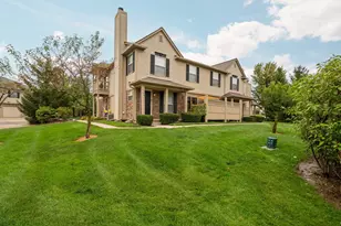 174 Commons Cir, Saline, MI 48176 - Photo 4
