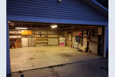 631 Campbell Street, Flint, MI 48507 - Photo 24