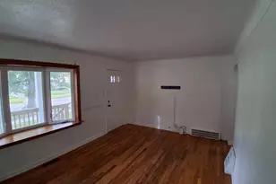 631 Campbell St, Flint, MI 48507 - Photo 4