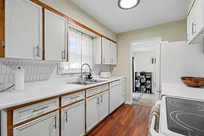 2429 Linda Avenue SE, Grand Rapids, MI 49546 - Photo 14