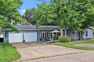 102 N Chicago St, New Buffalo, MI 49117 - Photo 2