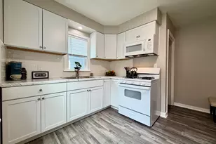 1782 Wood St, Muskegon, MI 49442 - Photo 8