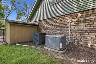 247 Trickovic Ln, Battle Creek, MI 49014 - Photo 34