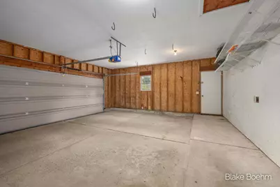2251 Yorktown Drive SE, Kentwood, MI 49508 - Photo 24