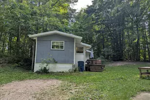 15215 Hanna Ave NE, Cedar Springs, MI 49319 - Photo 4