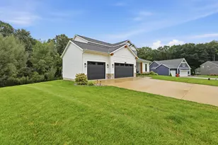 9336 Sunset Ridge Dr NE, Rockford, MI 49341 - Photo 2