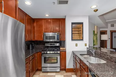 60 Monroe Center Street NW #8D, Grand Rapids, MI 49503 - Photo 6