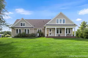 21899 Hilltop Cir, Stanwood, MI 49346 - Photo 2
