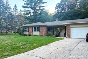 5727 Ridgebrook Ave SE, Kentwood, MI 49508 - Photo 2