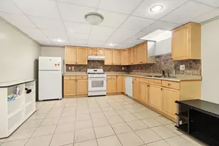 23853 Joey Dr, Brownstown, MI 48134 - Photo 32