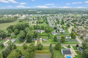 9915 Perry St, Zeeland, MI 49464 - Photo 34