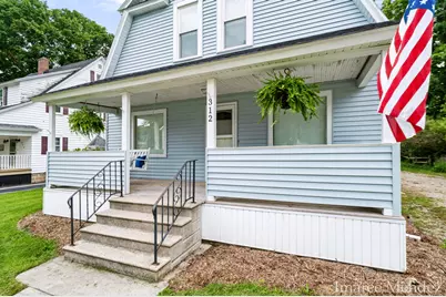 312 Emmons Street SE, Caledonia, MI 49316 - Photo 4