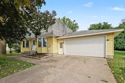 1975 32nd Street SE, Grand Rapids, MI 49508 - Photo 2