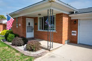 8921 Ardel Dr, Sterling Heights, MI 48314 - Photo 2