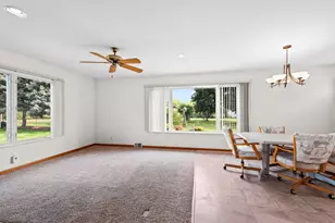 8921 Ardel Dr, Sterling Heights, MI 48314 - Photo 10