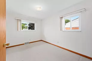 8921 Ardel Dr, Sterling Heights, MI 48314 - Photo 18