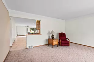 8921 Ardel Dr, Sterling Heights, MI 48314 - Photo 12
