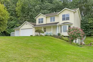 10169 Meadowgate Dr NE, Sparta, MI 49345 - Photo 2