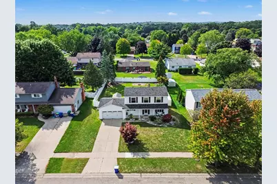 1176 Meadowood Drive, Waterford, MI 48327 - Photo 32