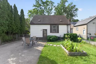 2022 Hampton Road, Grosse Pointe, MI 48236 - Photo 34