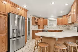 2511 Glenwood Dr, Kalamazoo, MI 49008 - Photo 8