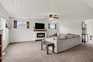 50281 Rebecca Dr, Paw Paw, MI 49079 - Photo 10
