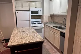 1261 Island Dr, Ann Arbor, MI 48105 - Photo 2