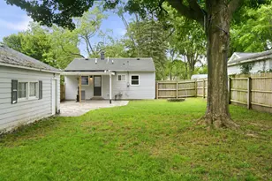 606 Lake Blvd, Paw Paw, MI 49079 - Photo 22
