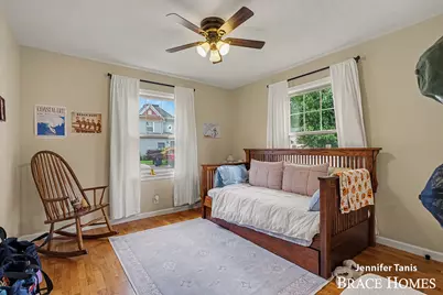 147 E 16th Street, Holland, MI 49423 - Photo 8