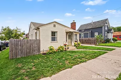 147 E 16th Street, Holland, MI 49423 - Photo 20