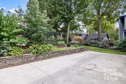 228 Madison Avenue SE, Grand Rapids, MI 49503 - Photo 68