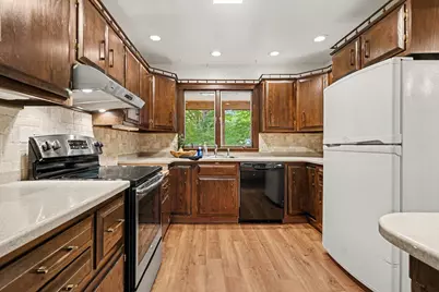 926 Clubview Drive, Fremont, MI 49412 - Photo 12