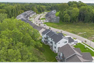 2240 Watertown Way NE, Grand Rapids, MI 49505 - Photo 24