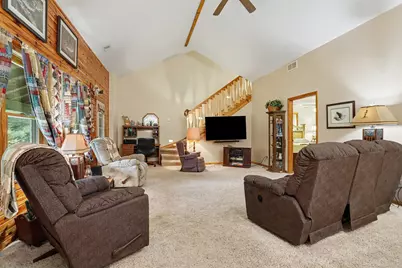 21641 Pine Lake Road, Battle Creek, MI 49014 - Photo 10