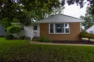3146 Tuell St NW, Grand Rapids, MI 49504 - Photo 2