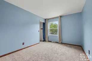 1865 Ridgemoor Dr SE, Grand Rapids, MI 49506 - Photo 16