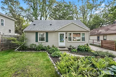 1344 Mayfield Avenue NE, Grand Rapids, MI 49505 - Photo 1