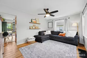 1344 Mayfield Ave NE, Grand Rapids, MI 49505 - Photo 4