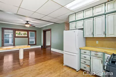 219 Carroll Avenue SE, Grand Rapids, MI 49506 - Photo 14