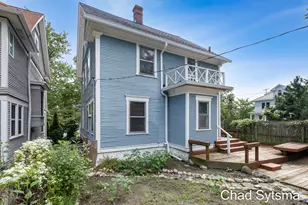 219 Carroll Ave SE, Grand Rapids, MI 49506 - Photo 36