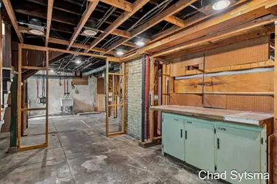 219 Carroll Avenue SE, Grand Rapids, MI 49506 - Photo 30