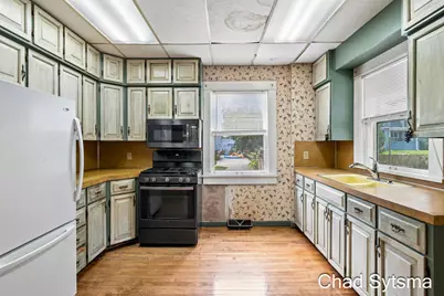 219 Carroll Avenue SE, Grand Rapids, MI 49506 - Photo 12