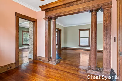219 Carroll Avenue SE, Grand Rapids, MI 49506 - Photo 6