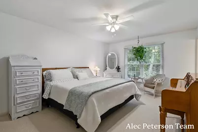 1544 Beechtree Commons, Grand Haven, MI 49417 - Photo 18