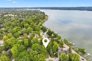 116 Huron Pl, Cadillac, MI 49601 - Photo 2